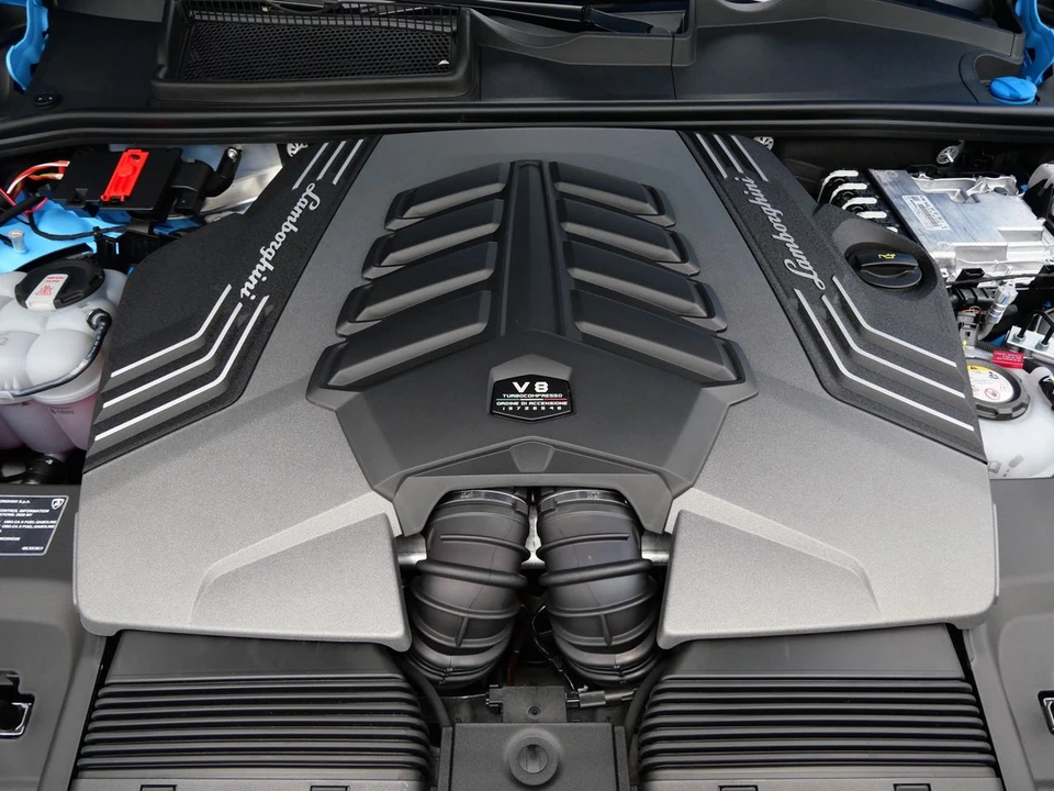 2026 Lamborghini Urus SE - Image 26 of 27