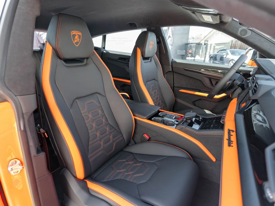 2026 Lamborghini Urus SE - Image 8 of 31