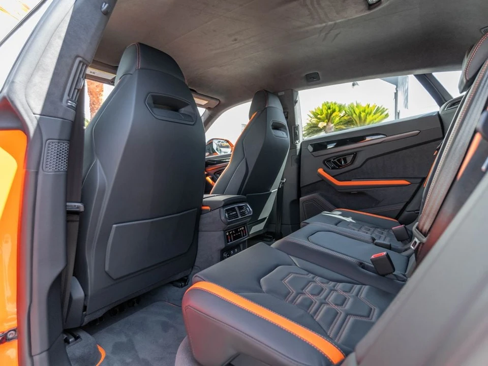 2026 Lamborghini Urus SE - Image 24 of 31