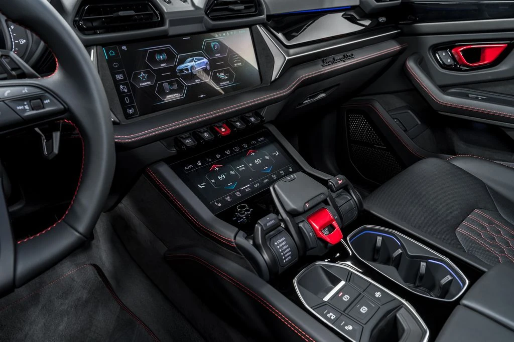2026 Lamborghini Urus SE - Image 24 of 31