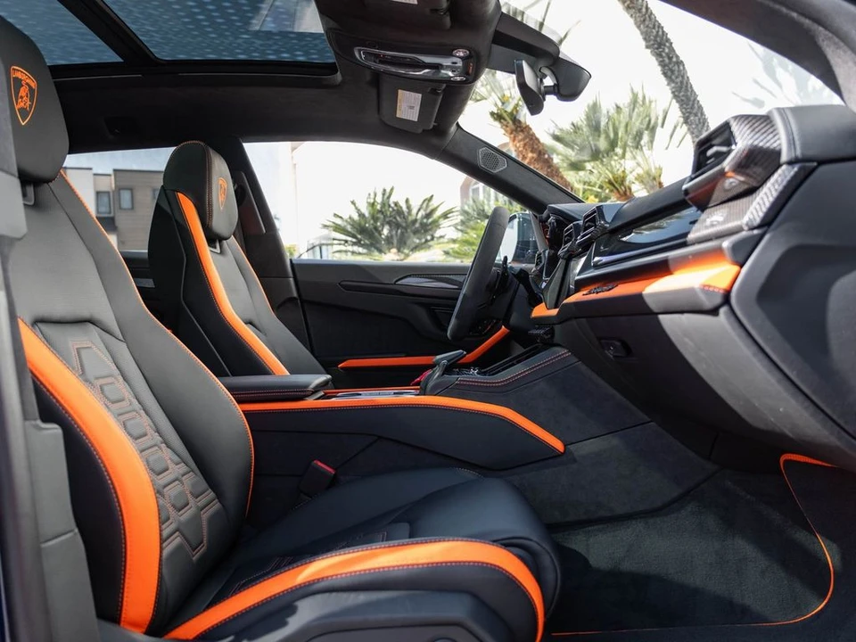 2026 Lamborghini Urus SE - Image 8 of 31