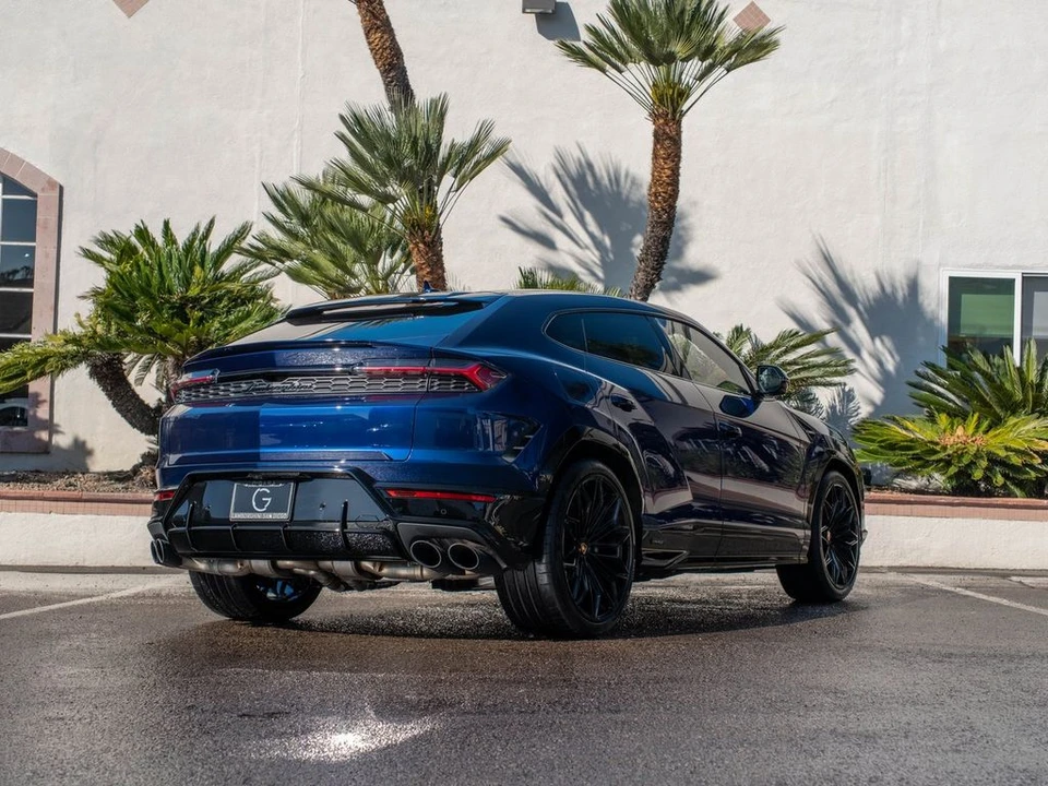 2026 Lamborghini Urus SE - Image 3 of 31