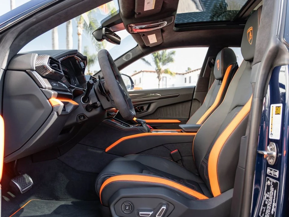 2026 Lamborghini Urus SE - Image 20 of 31