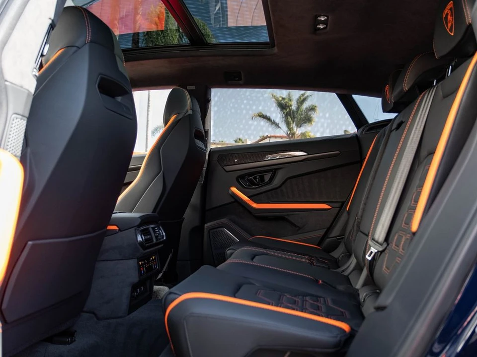 2026 Lamborghini Urus SE - Image 6 of 31