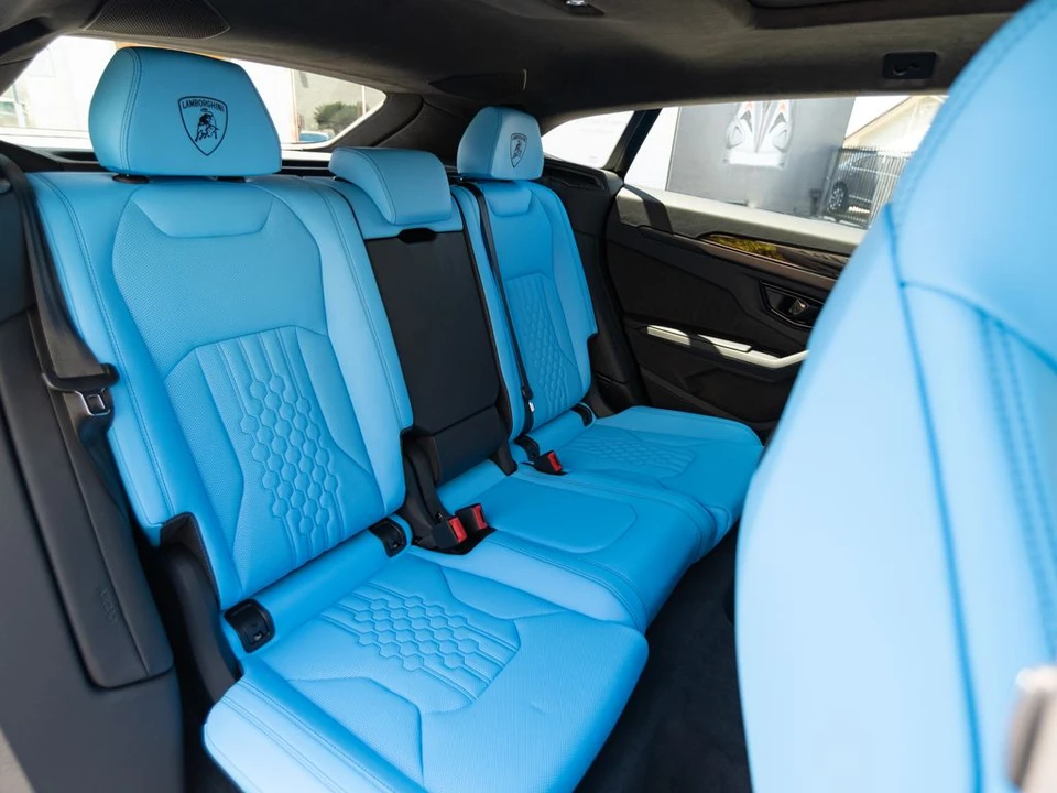 2026 Lamborghini Urus SE - Image 27 of 31