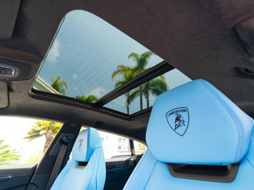 2026 Lamborghini Urus SE - Image 22 of 31