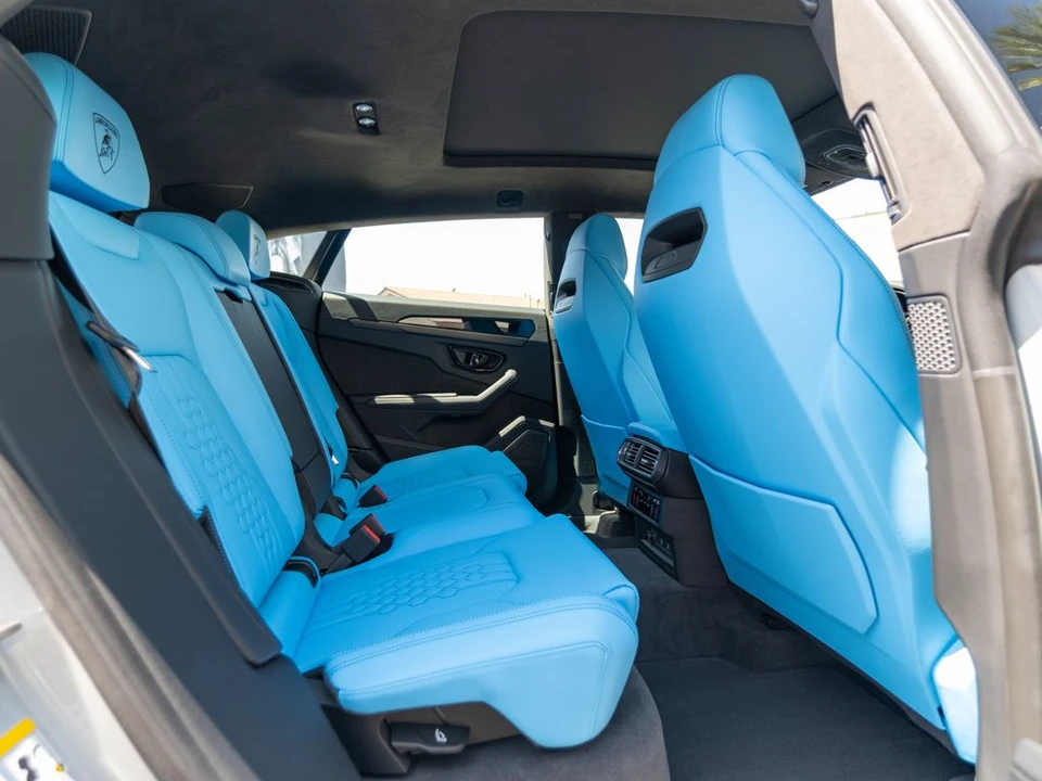 2026 Lamborghini Urus SE - Image 26 of 31