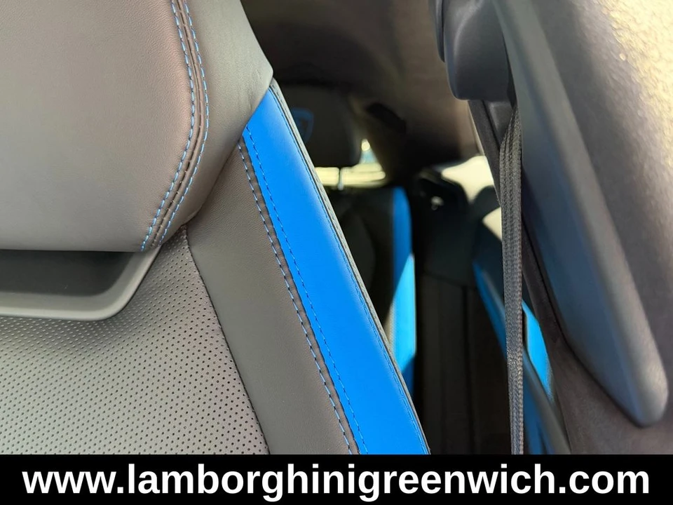 2026 Lamborghini Urus SE - Image 16 of 22