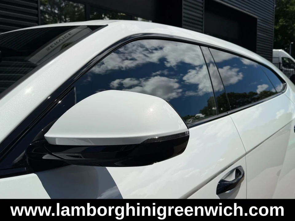 2026 Lamborghini Urus SE - Image 6 of 22