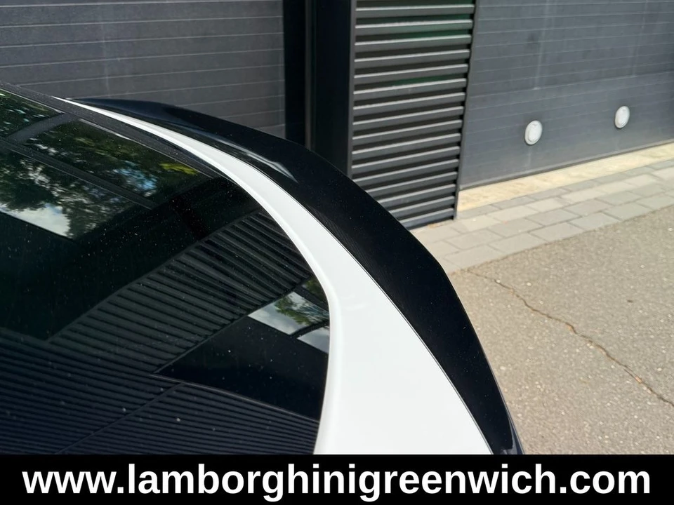 2026 Lamborghini Urus SE - Image 4 of 22