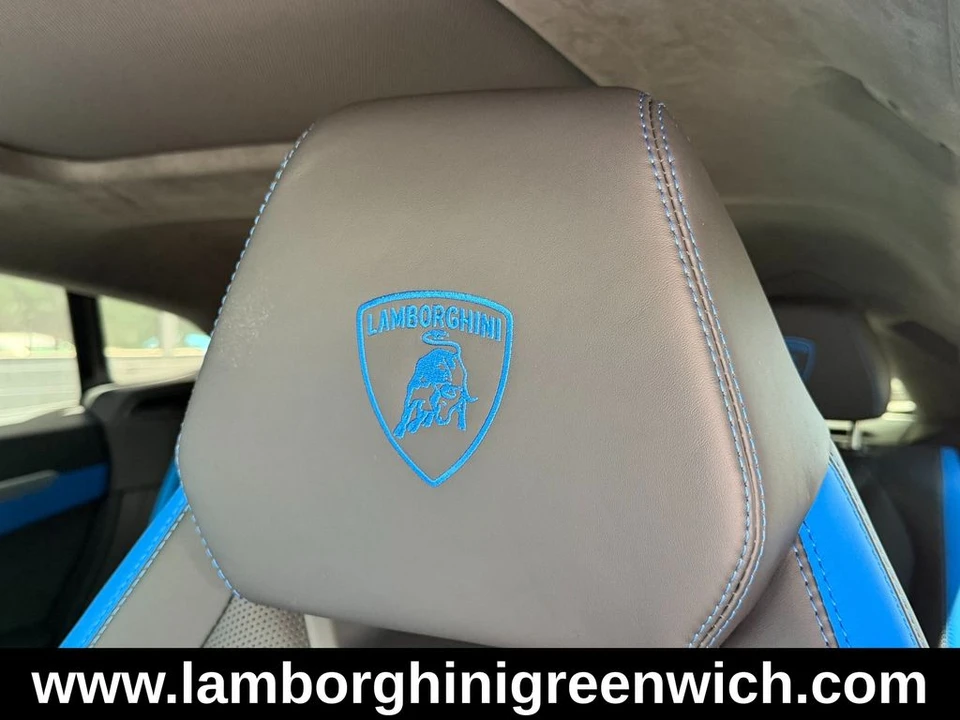 2026 Lamborghini Urus SE - Image 15 of 22