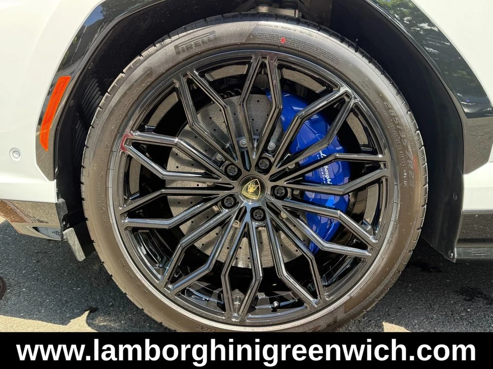 2026 Lamborghini Urus SE - Image 8 of 22