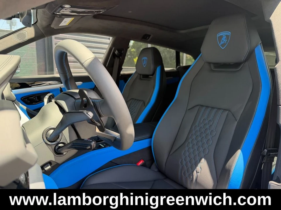 2026 Lamborghini Urus SE - Image 9 of 22