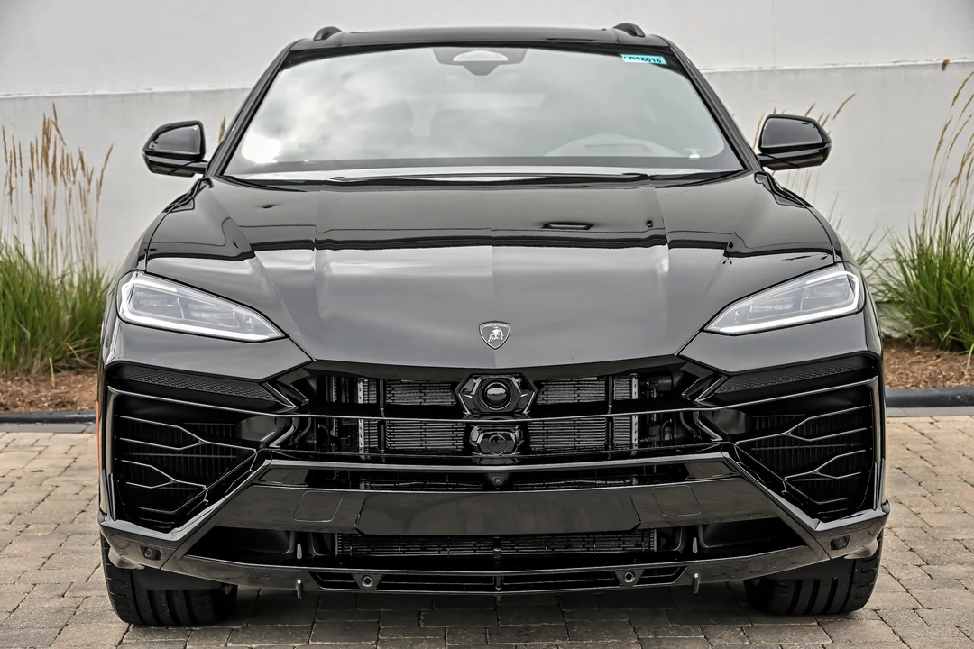 2026 Lamborghini Urus SE - Image 4 of 31