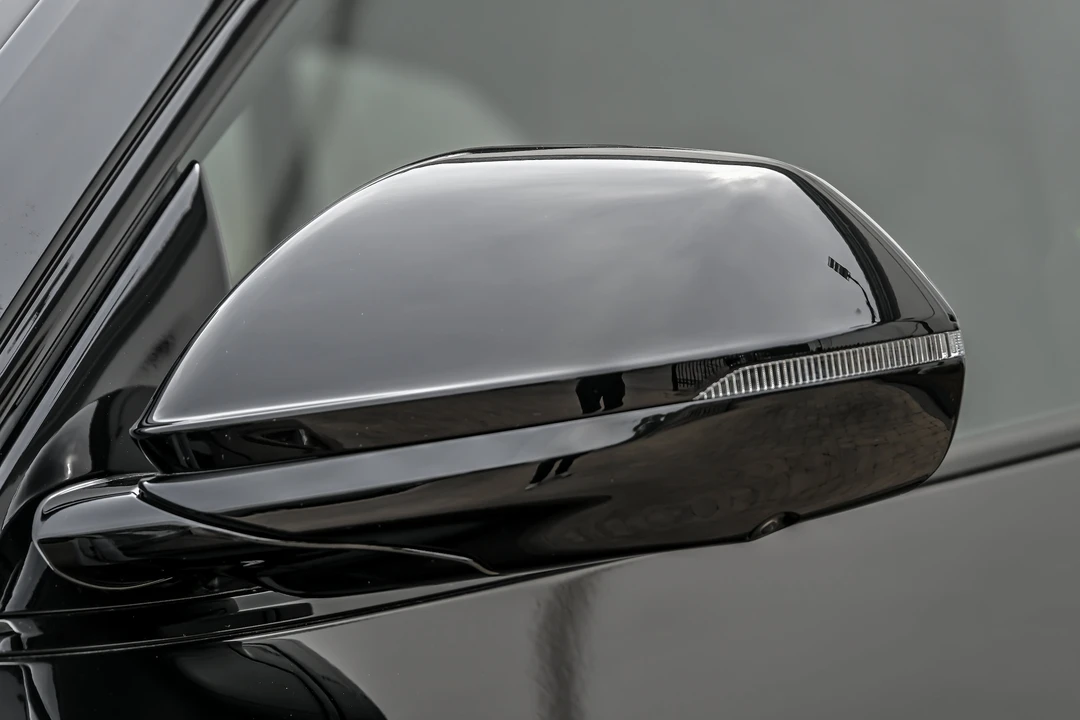 2026 Lamborghini Urus SE - Image 9 of 31