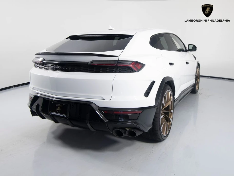 2026 Lamborghini Urus SE - Image 5 of 31