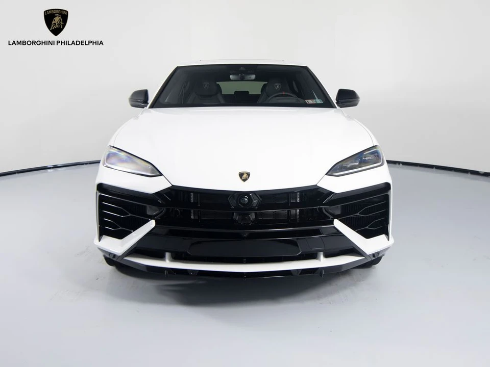 2026 Lamborghini Urus SE - Image 2 of 31
