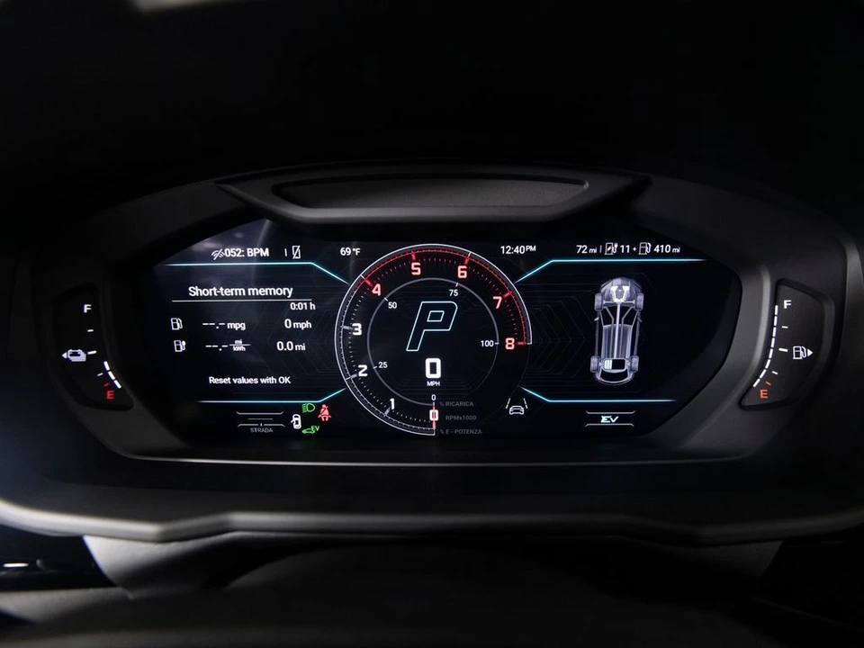 2026 Lamborghini Urus SE - Image 19 of 31