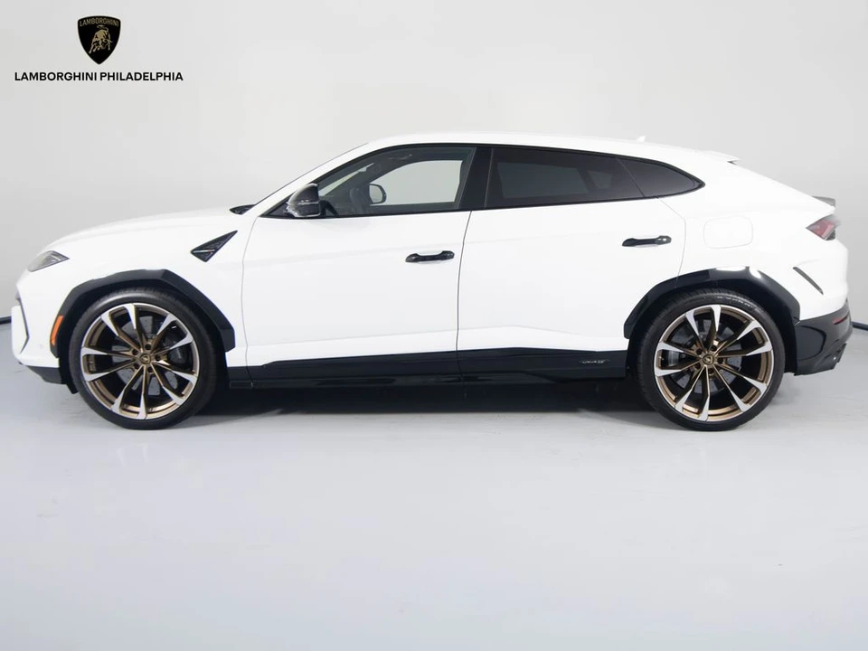 2026 Lamborghini Urus SE - Image 8 of 31