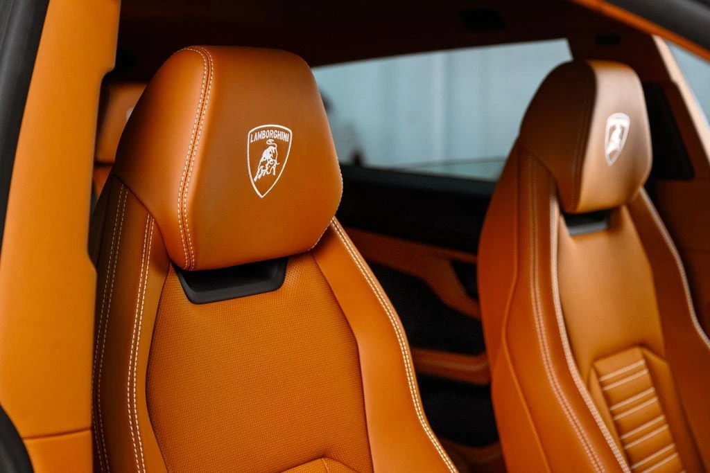 2026 Lamborghini Urus SE - Image 27 of 31