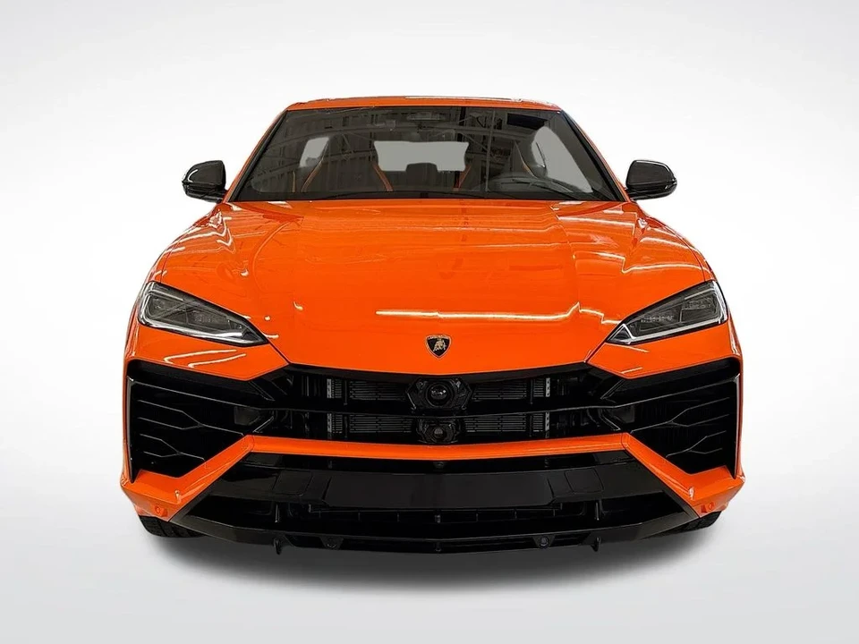 2026 Lamborghini Urus SE - Image 8 of 31