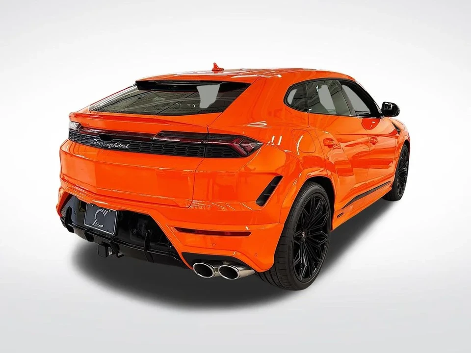 2026 Lamborghini Urus SE - Image 5 of 31
