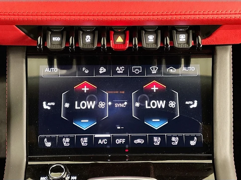 2026 Lamborghini Urus - Image 12 of 31