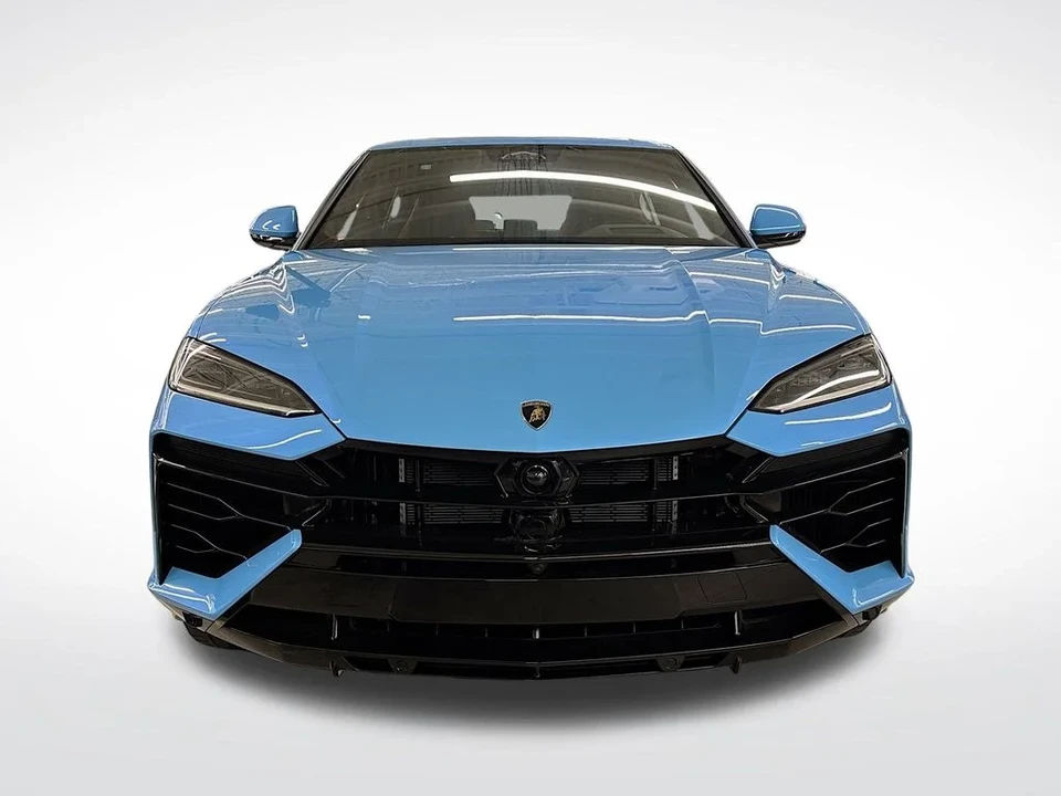 2026 Lamborghini Urus - Image 8 of 31