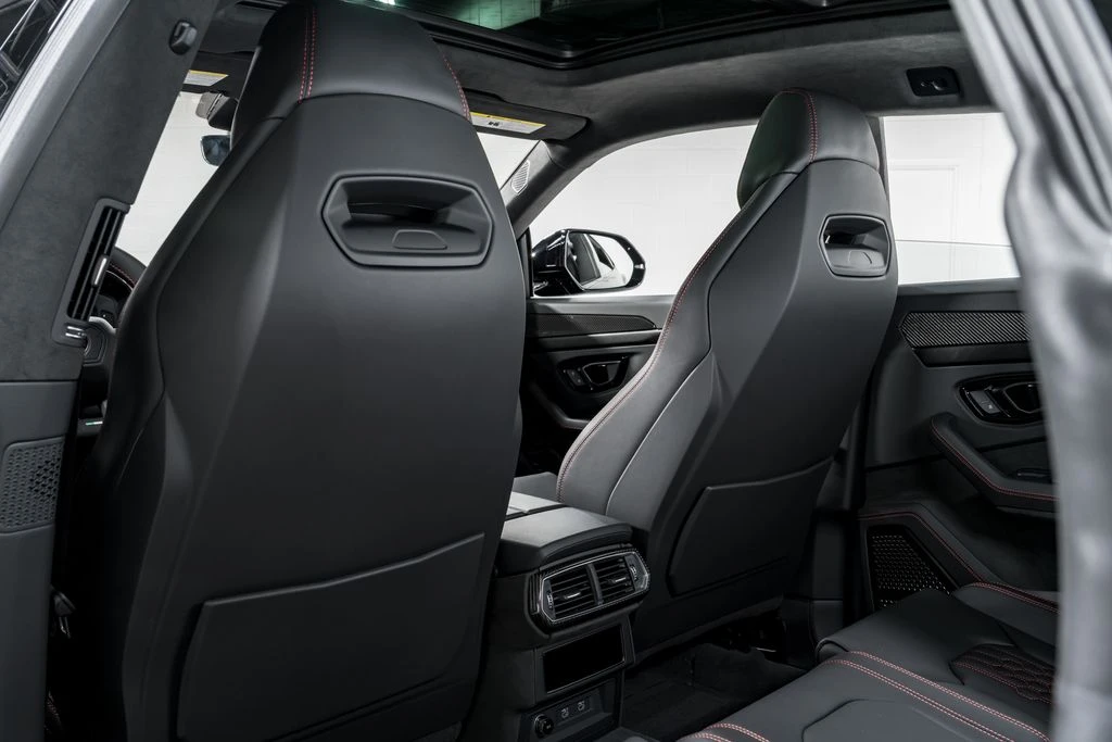 2026 Lamborghini Urus SE - Image 31 of 31