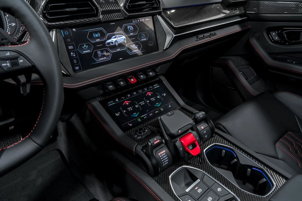2026 Lamborghini Urus SE - Image 24 of 31