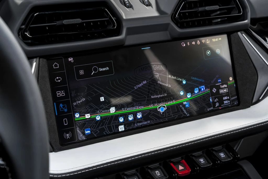 2026 Lamborghini Urus SE - Image 26 of 31