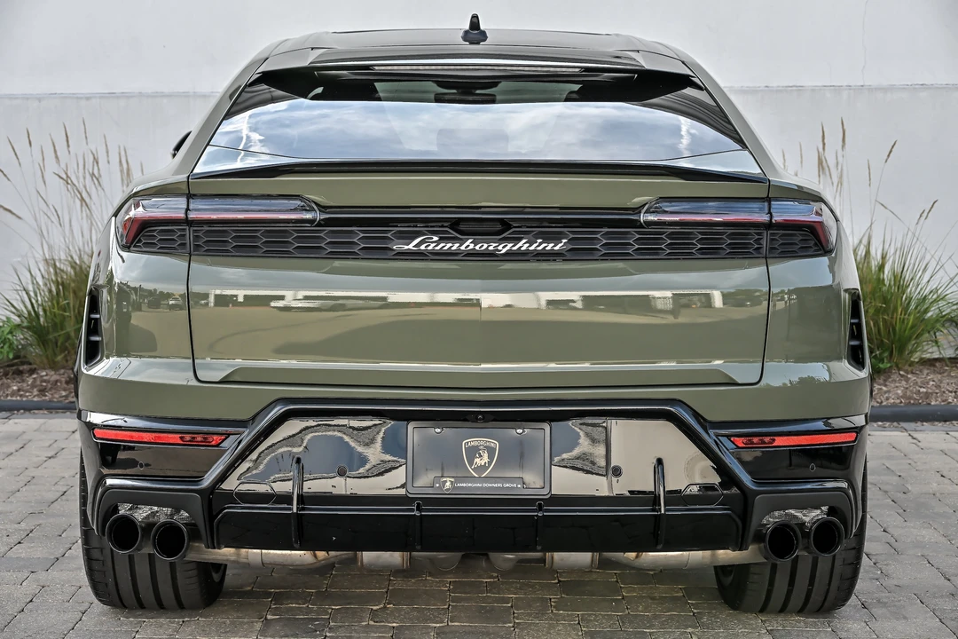 2026 Lamborghini Urus SE - Image 12 of 31