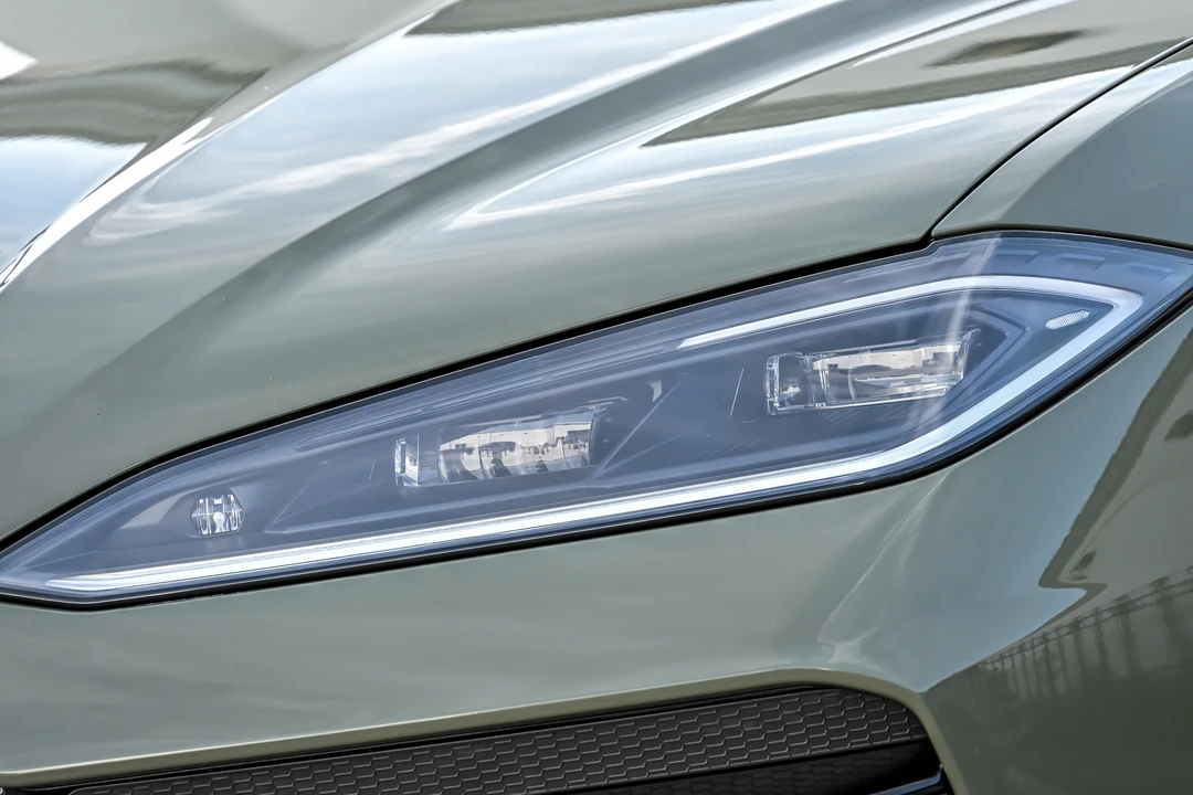 2026 Lamborghini Urus SE - Image 7 of 31