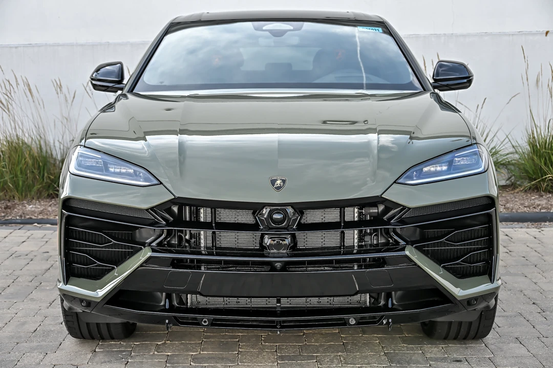 2026 Lamborghini Urus SE - Image 4 of 31