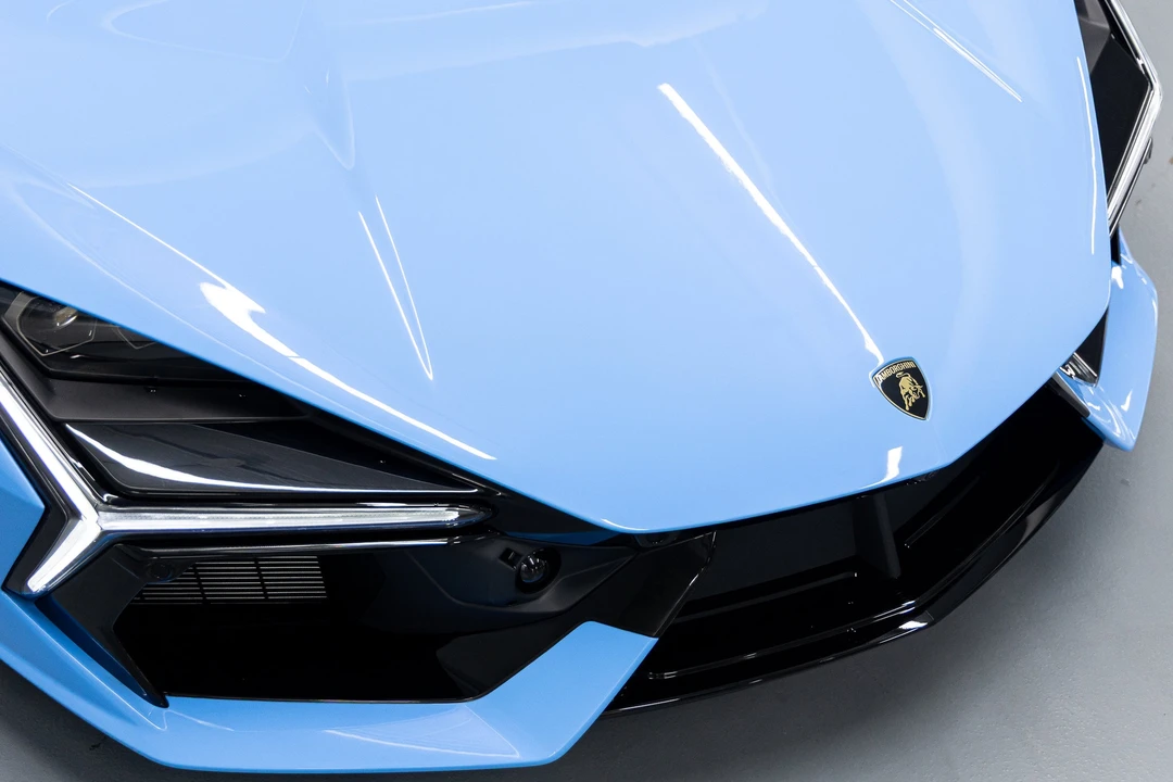 2026 Lamborghini Revuelto - Image 9 of 31