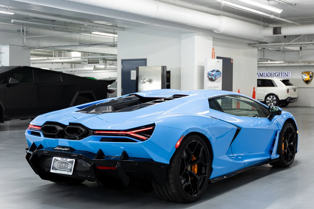 2026 Lamborghini Revuelto - Image 5 of 31
