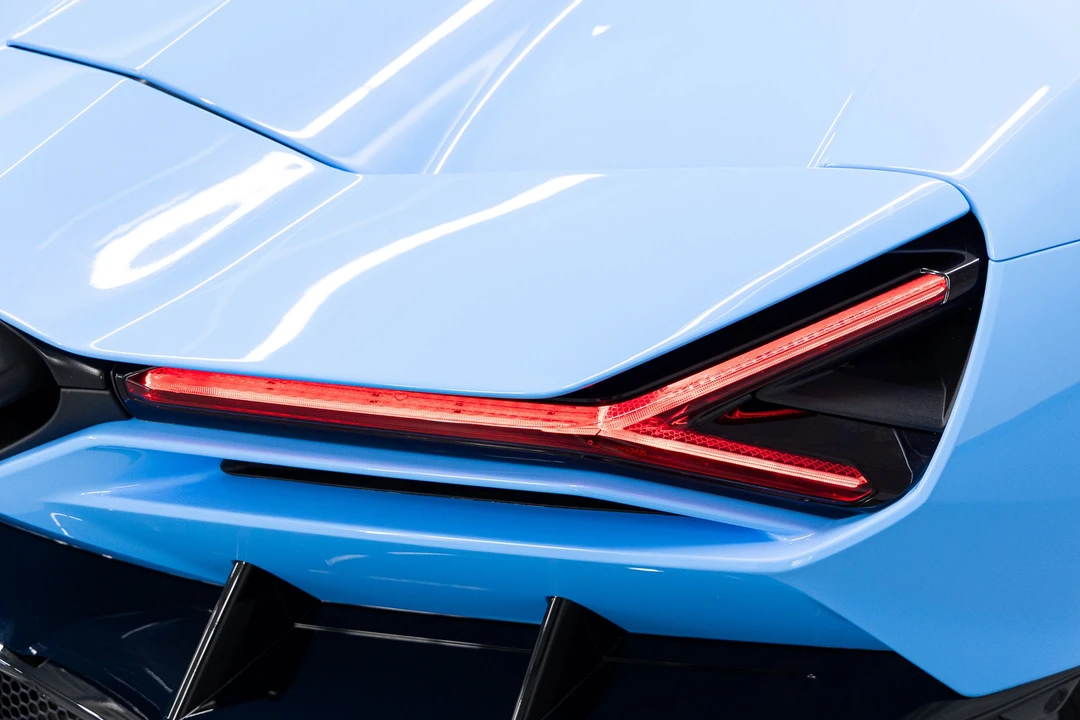 2026 Lamborghini Revuelto - Image 26 of 31