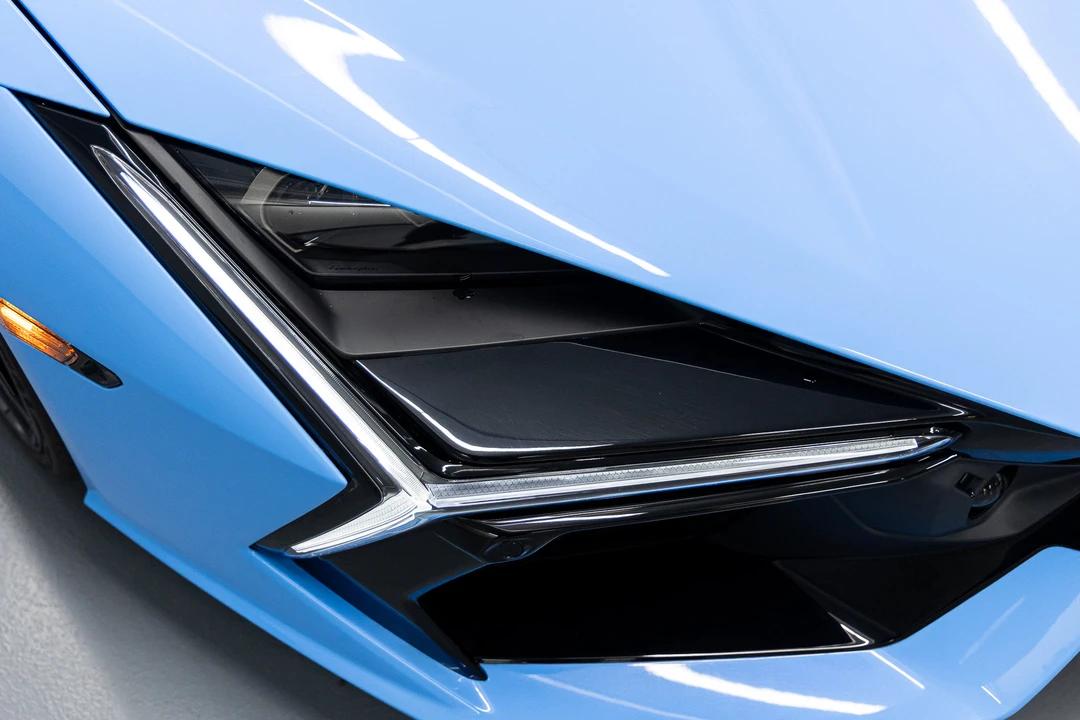 2026 Lamborghini Revuelto - Image 11 of 31
