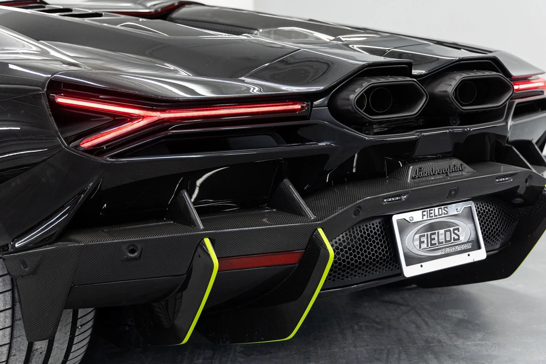 2026 Lamborghini Revuelto - Image 22 of 31
