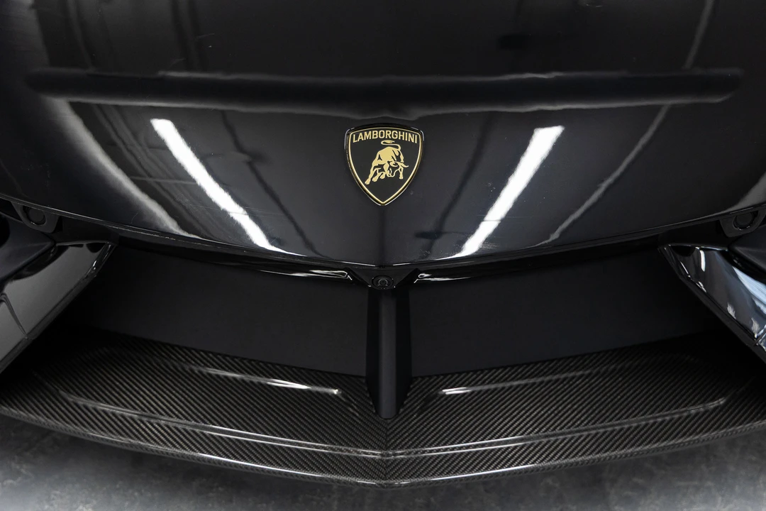2026 Lamborghini Revuelto - Image 14 of 31