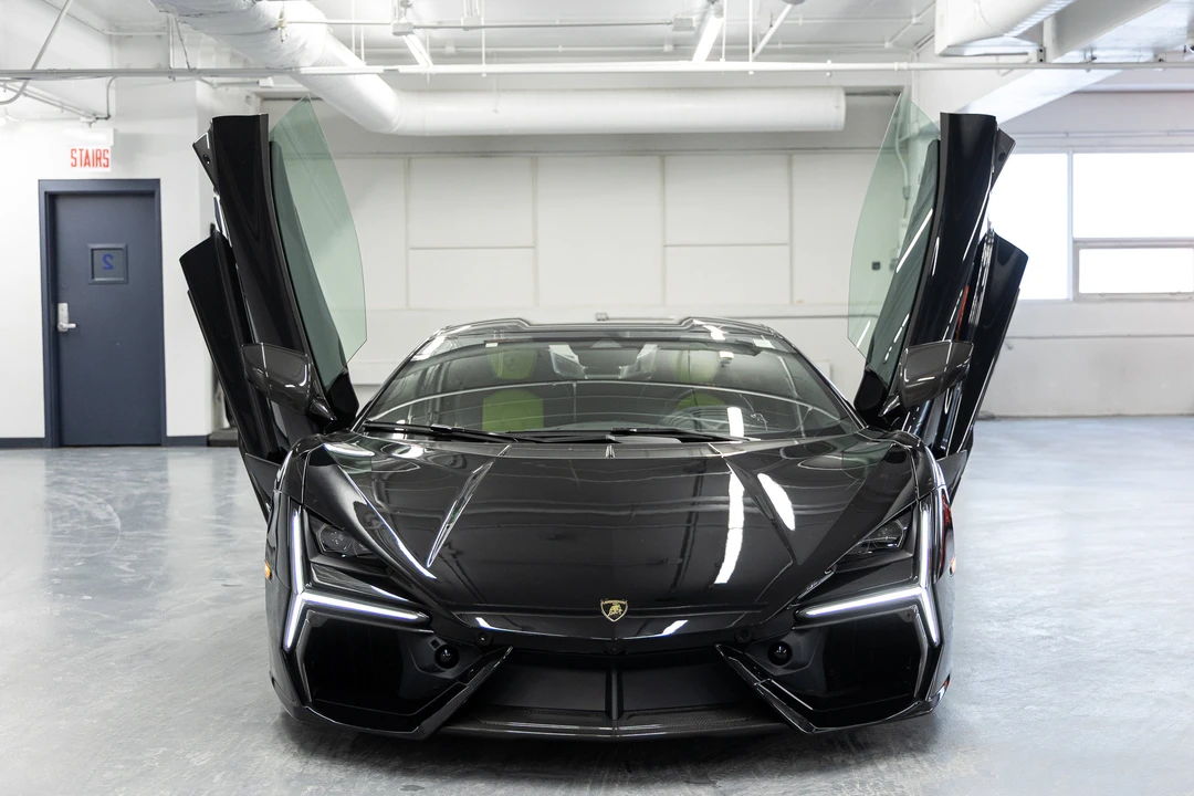 2026 Lamborghini Revuelto - Image 27 of 31