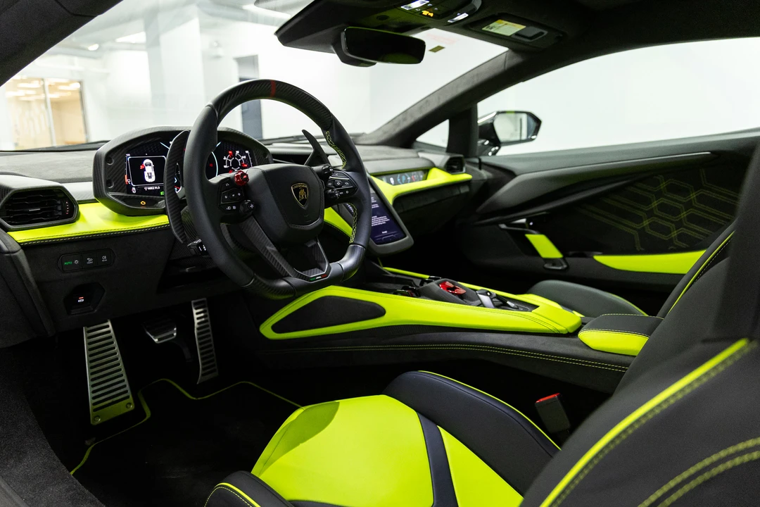 2026 Lamborghini Revuelto - Image 31 of 31