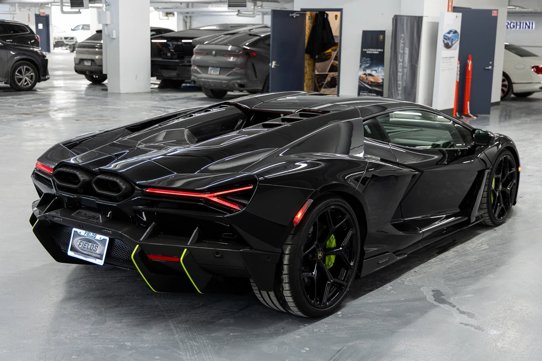 2026 Lamborghini Revuelto - Image 5 of 31