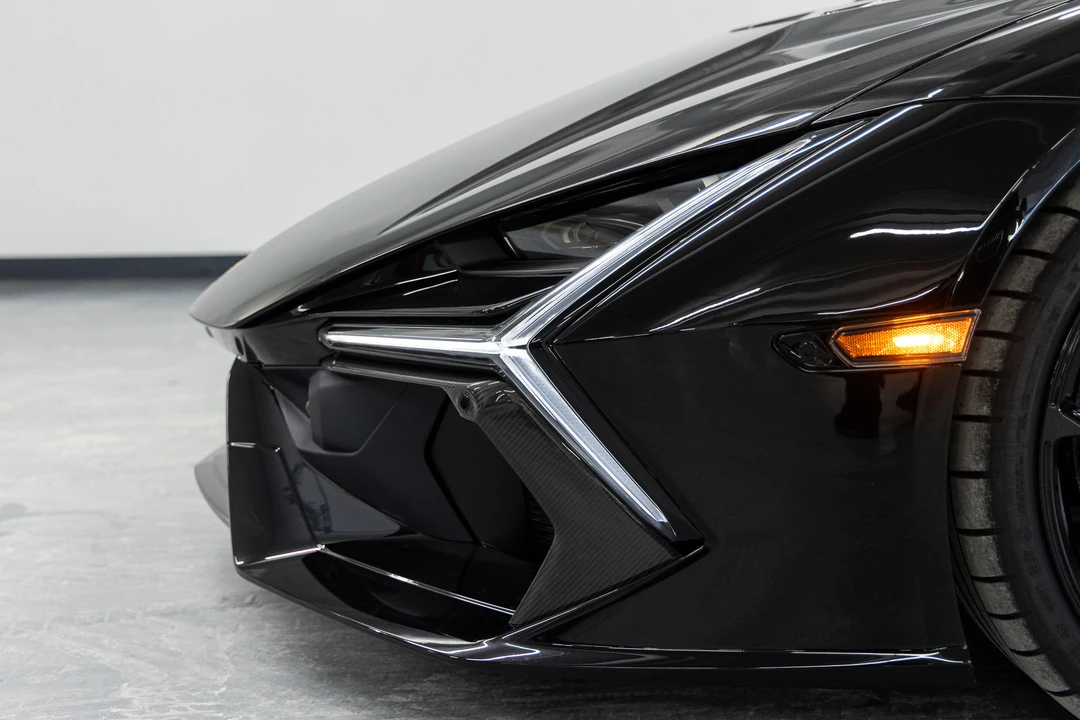 2026 Lamborghini Revuelto - Image 13 of 31