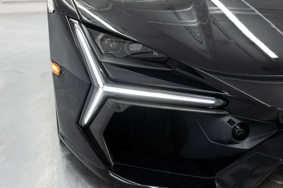 2026 Lamborghini Revuelto - Image 11 of 31
