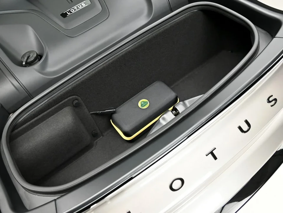 2026 Lotus Emira - Image 30 of 31