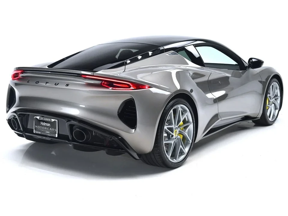 2026 Lotus Emira - Image 6 of 31