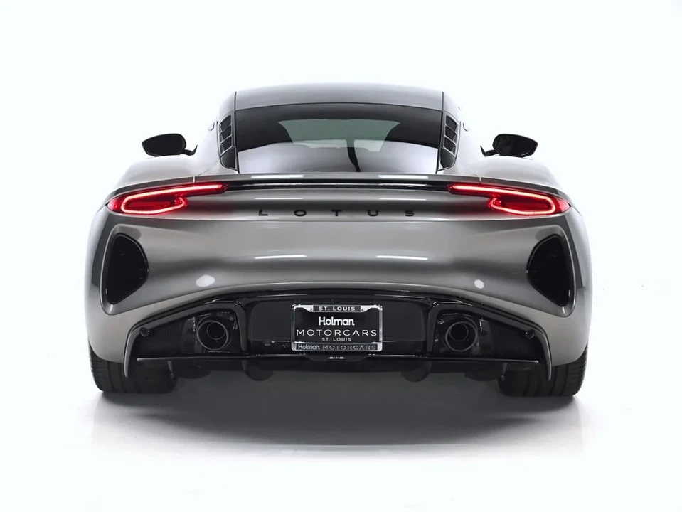 2026 Lotus Emira - Image 5 of 31