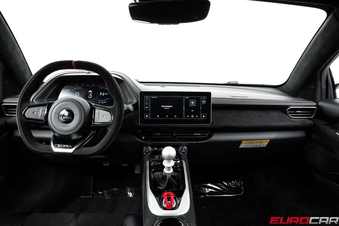 2026 Lotus Emira - Image 28 of 31