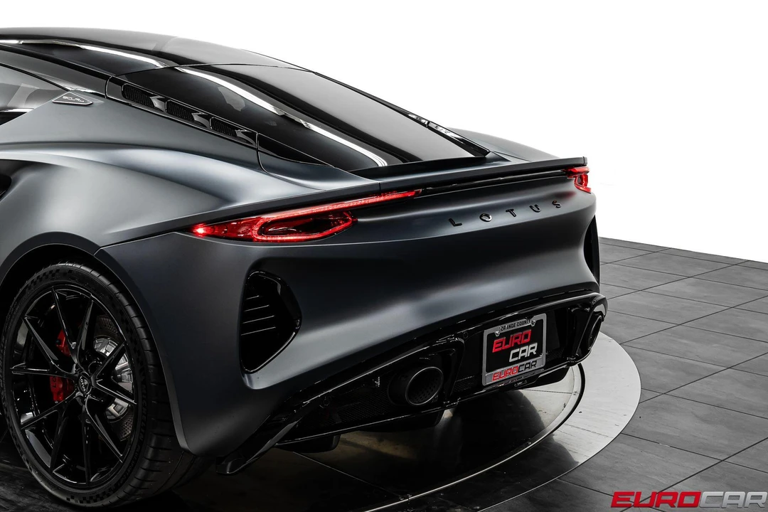 2026 Lotus Emira - Image 18 of 31